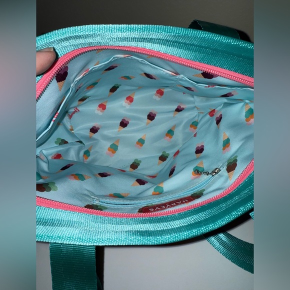 Harveys Rainbow Sherbet Little Boat Tote - Picture 4 of 4